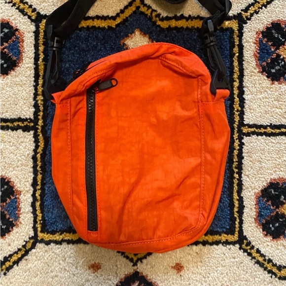 BAGGU Handbags - Baggu BRIGHT RED Sport Crossbody black strap